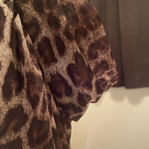 ENFOCUS STUDIO L stretch waist button neck cheetah top women’s lacey feel - Picture 4 of 15